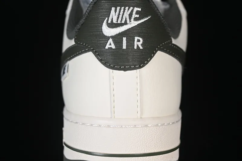 All categories Nk Air Force 1 Air Force series Nk Air Force 1 Low Air Force low-top Nike Air Force 1'07 Low tree pattern dark green Air Force 1 low-top casual sneakers SM6668-125